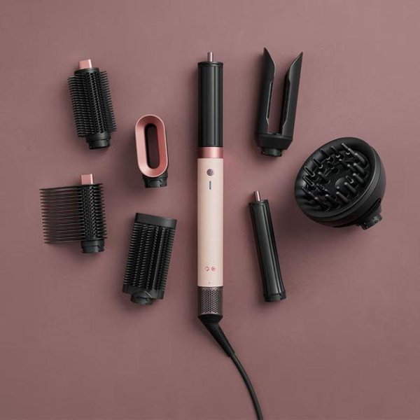 巨牛盈 700 美元：戴森推出 Airwrap Coanda 2x 多功能美发棒